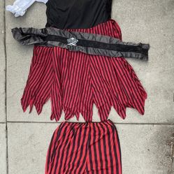 HALLOWEEN COSTUME WOMAN PIRATE BUCCANEER COSTUME size adult 1X in eagle rock-firm price