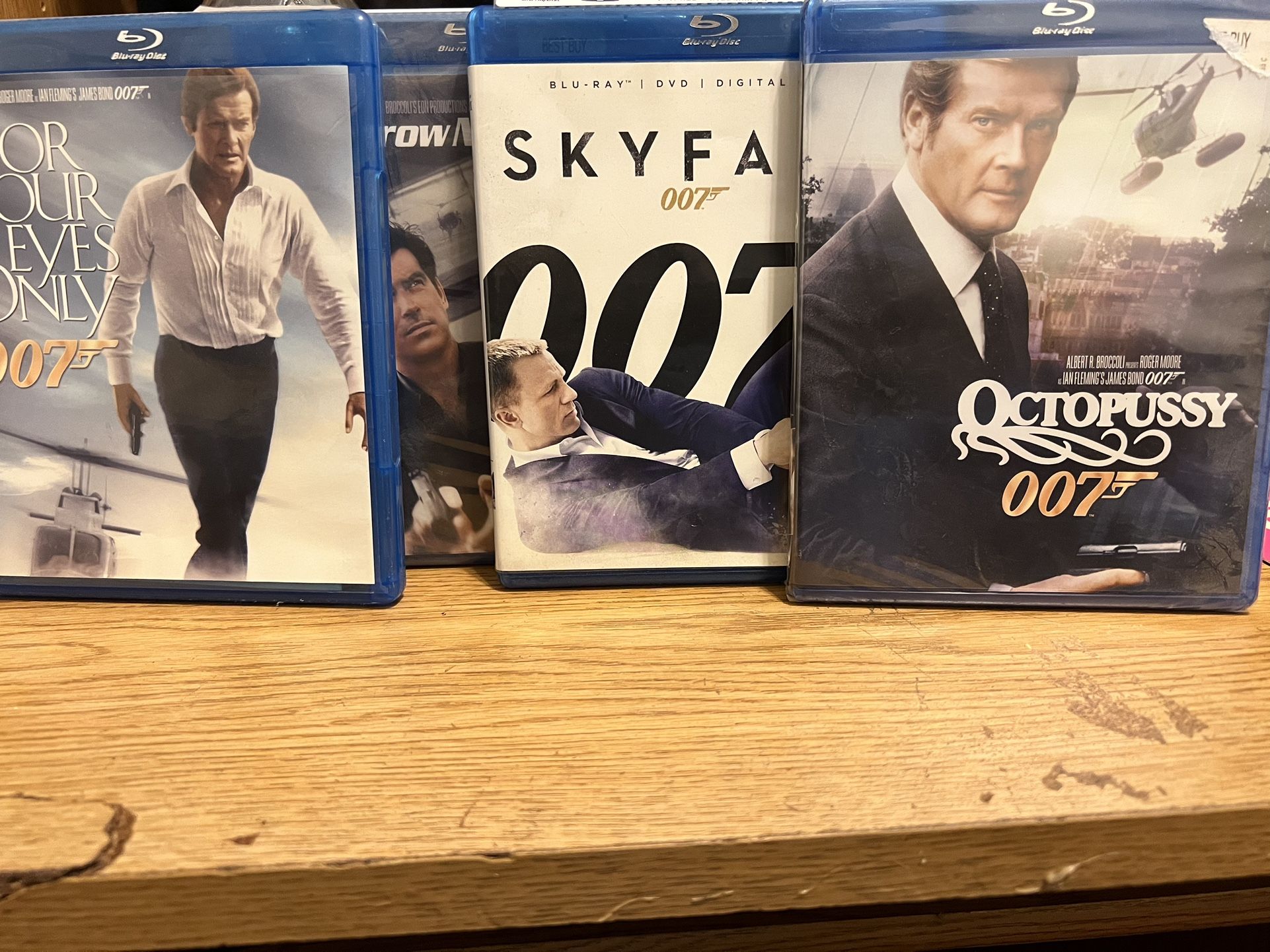 James Bond Blue Ray 4k Combo