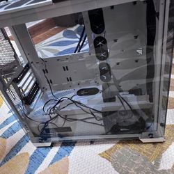Corsair Crystal Series 570X RGB ATX Mid-Tower Case