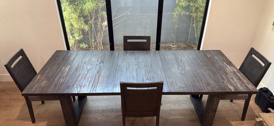 Dark Wood Dining Table With 3 Chairs and Bench