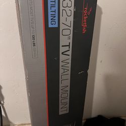 Rocketfish tv Mount