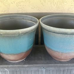 2 Large Heavy Plastic Flower Pots Green And Brown