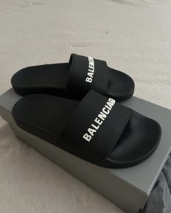 Balenciaga Slides