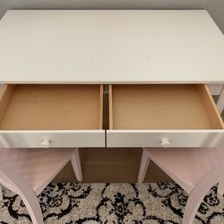 Pottery Barn Kids Carolina Craft Table (large) with 2 Chairs