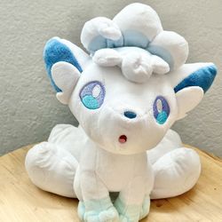 Alola Vulpix Pokémon Center 2016 Japan Version Plush Stuffed Animal