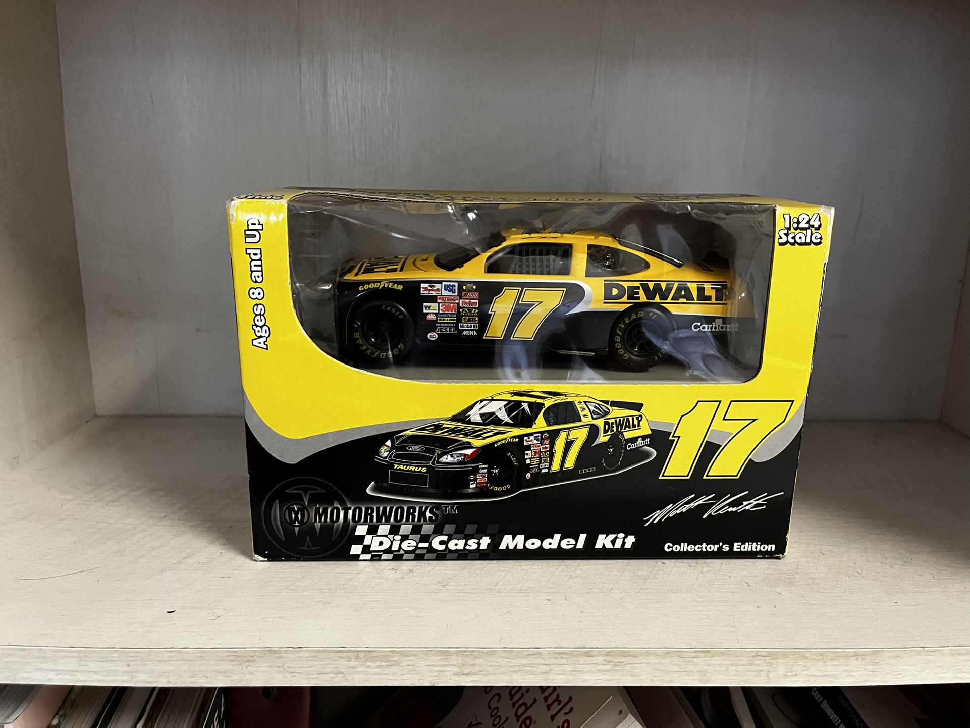 Collectible 1/24 Die Cast Matt Kenseth #17 Model Kit