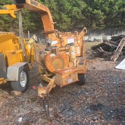 9 Inch Model 90 Bandit Chipper