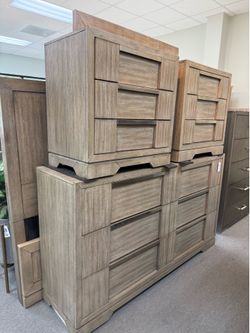 King bedroom set (FREE 24H DELIVERY AND SETUP)