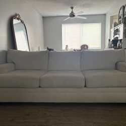 Rooms to go sofa