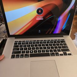 15" 2015 Macbook Pro i7 16Gb RAM 512gb SSD