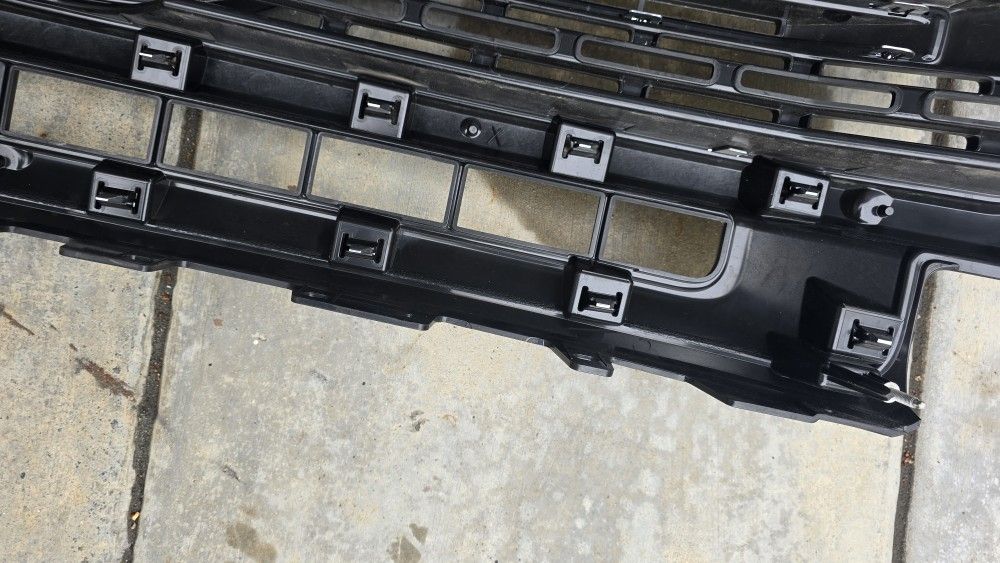 Ford F250 Super Duty Grill (Oem)
