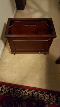 Wood corner book shelf