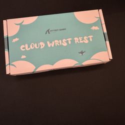 Cloud Wrist Rest