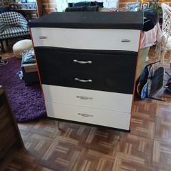 Basset  Mcm Dresser