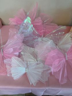 Pink Baby Shower decor and games