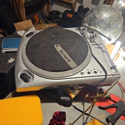 Numark Turntables