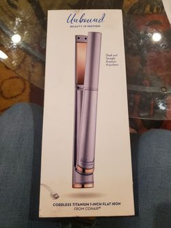 New unbound beauty in motion flat iron