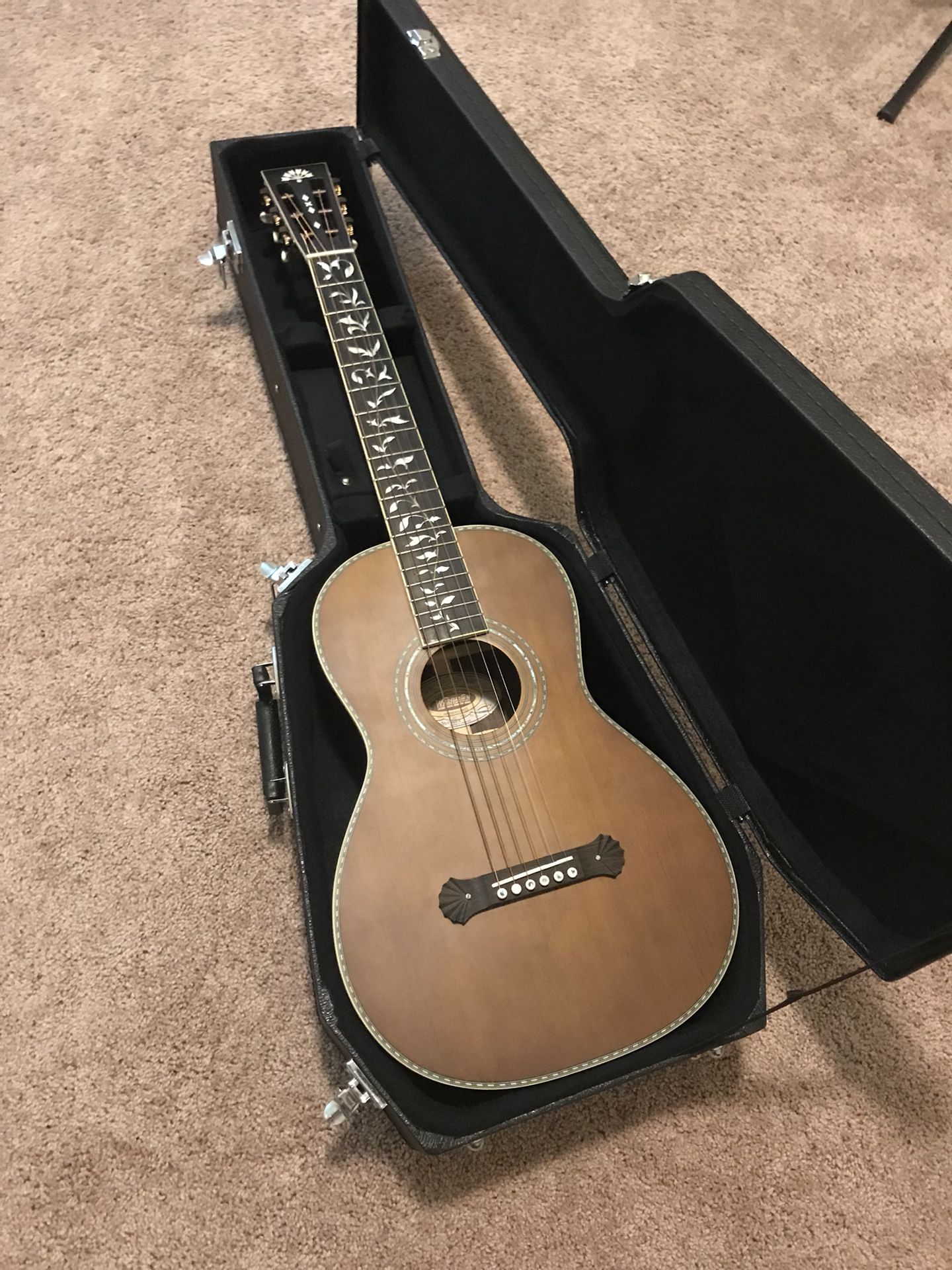 Washburn parlor guitar for Sale in GA - OfferUp