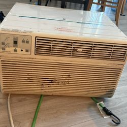 Aire Acodisionado En Buen Estado Con Control Remoto 