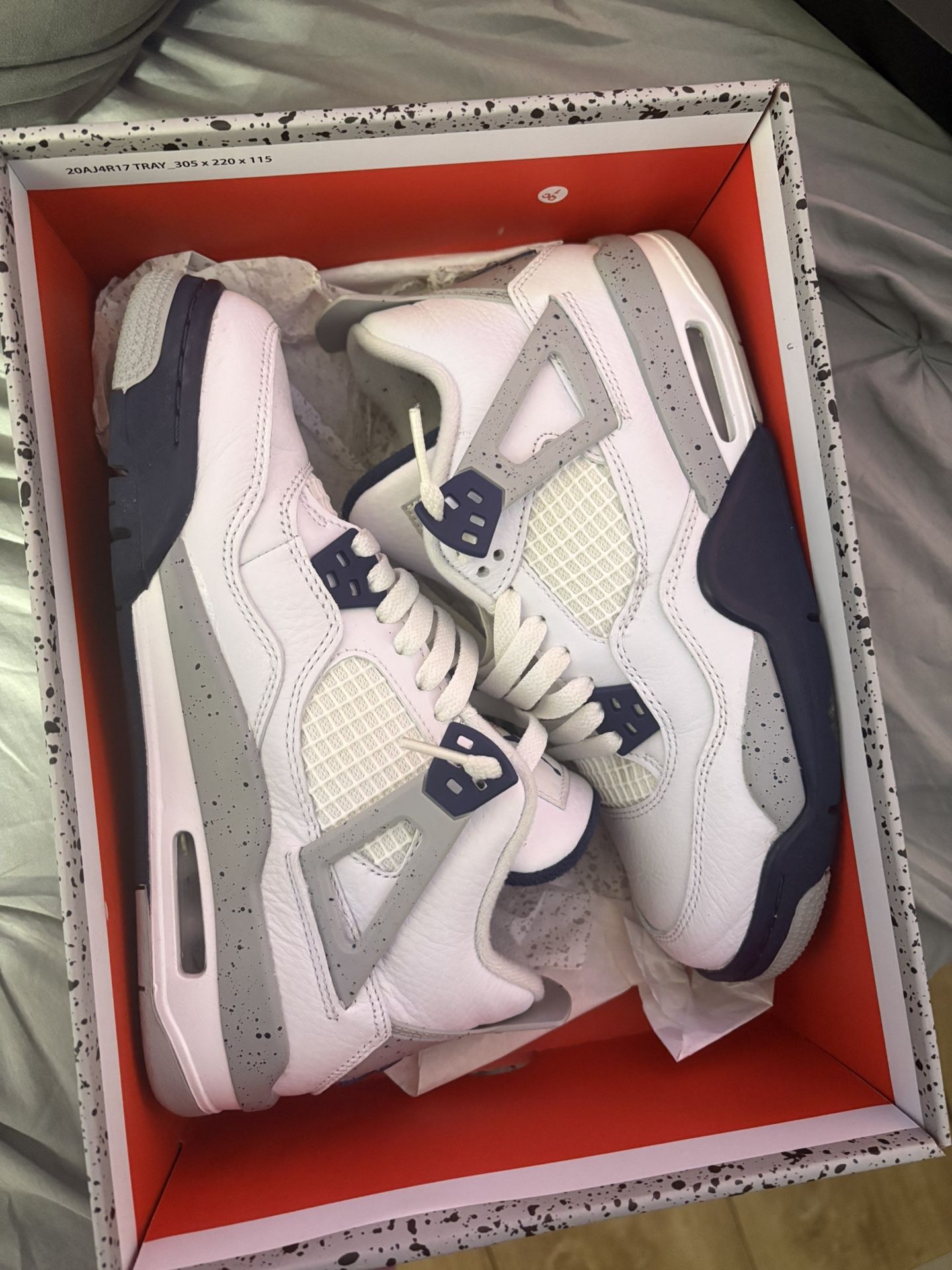 midnight navy 4s