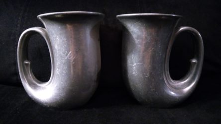 Things Remembered Collectible Pewter Horn Mugs