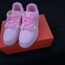 Lv Trainers