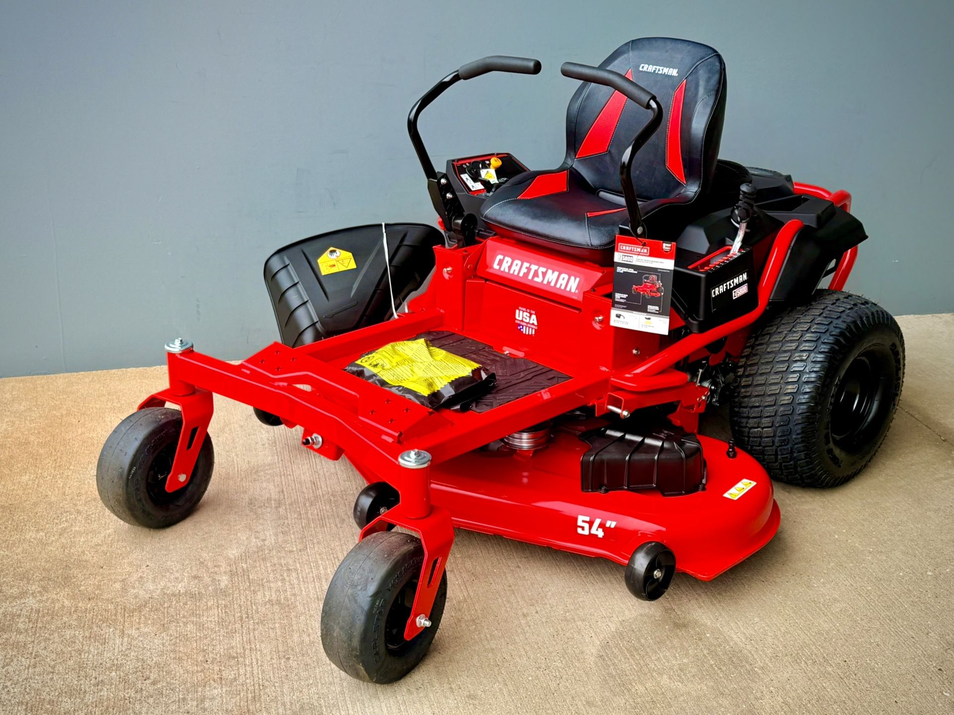 Brand new CRAFTSMAN Z5800 54-in 24 -HP V-twin Gas Zero-turn Riding Lawn Mower