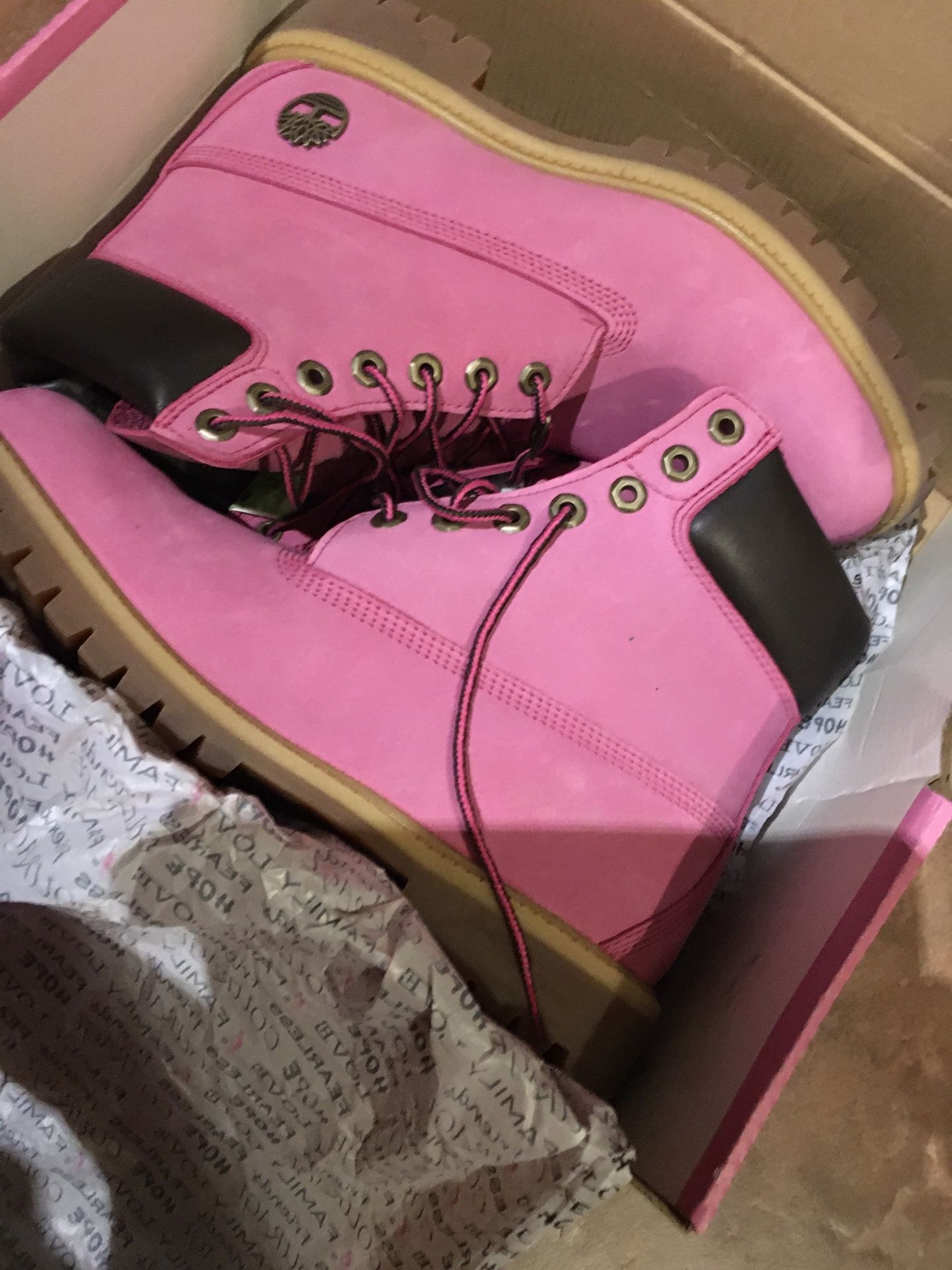 TIMBERLANDS SUSAN G CANCER EDITION