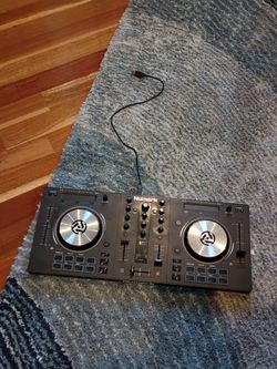 Numark Mixtrack pro 3 DJ Controller