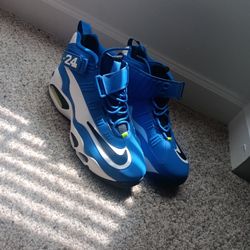 Air G Size 13
