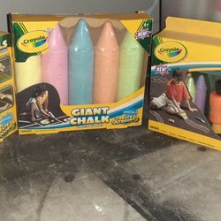 Crayola Chalk Tools And Giant Chalk Set