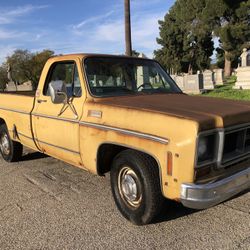 1973 Gmc C10 Sierra Grande Longbed Project 350 V8 Motor 15” Wheels 5x5 Gmc Center Caps Square Body 