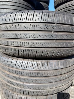 (2) 225/45R18 PAIR OF USED TIRES PIRELLI RUN FLAT  60% LIFE !!