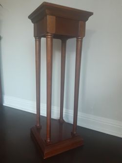 Bombay Co. Tall accent table