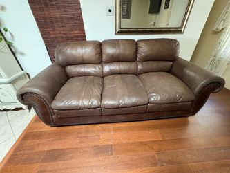 Sillon de vaqueta..$75 (reduced)