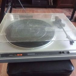 KENWOOD KD-21R TURNTABLE NEEDS NEW CARTRIDGE $80 FINAL PRICE 