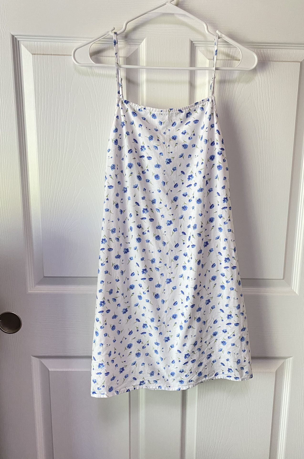 American Eagle - White blue floral open tie back cotton linen sundress, MEDIUM