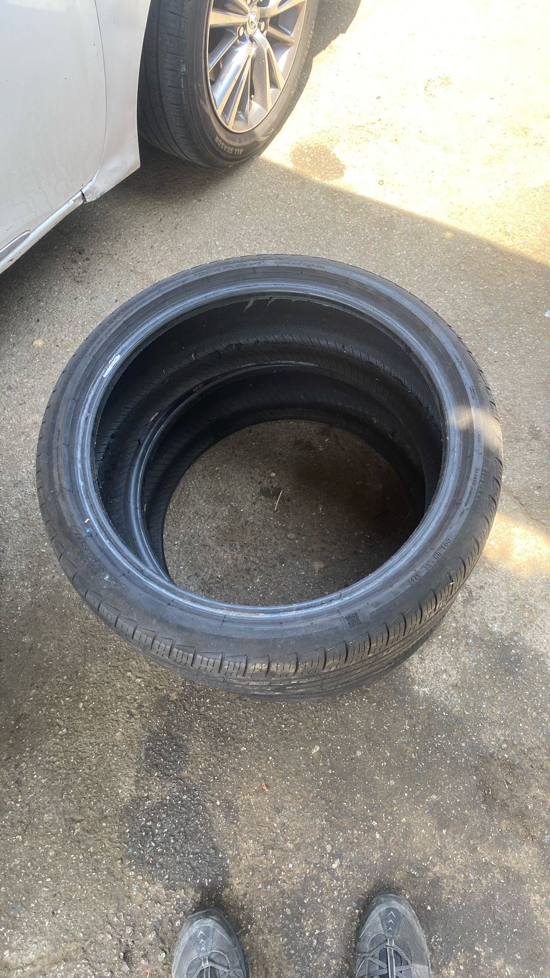225/40/19 Tires