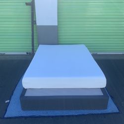 Full Size Bed And Metal Frame