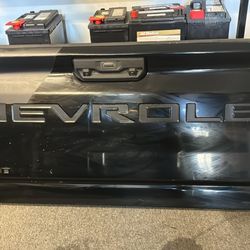 2019 2020 2021 2022 2023 CHEVROLET SILVERADO 1500 TAILGATE OEM USED