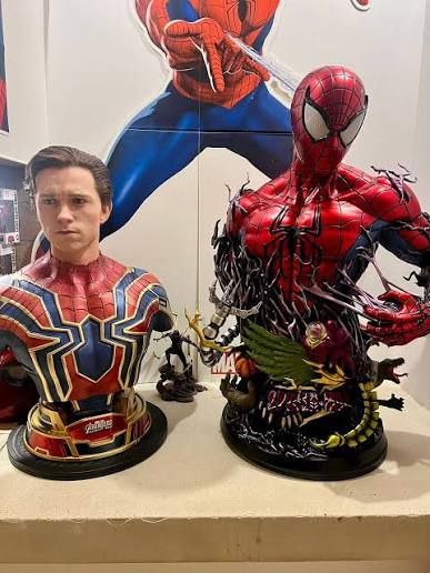 Spider-Man Lifesize Bust Statue 