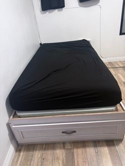 Twin bed frame w/matress