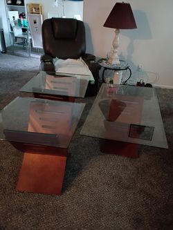 Coffee table/end tables
