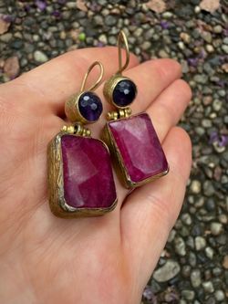 Vintage Artisan Natural Ruby & Amethyst Brass Dangle Earrings Handmade Statement 1.5”