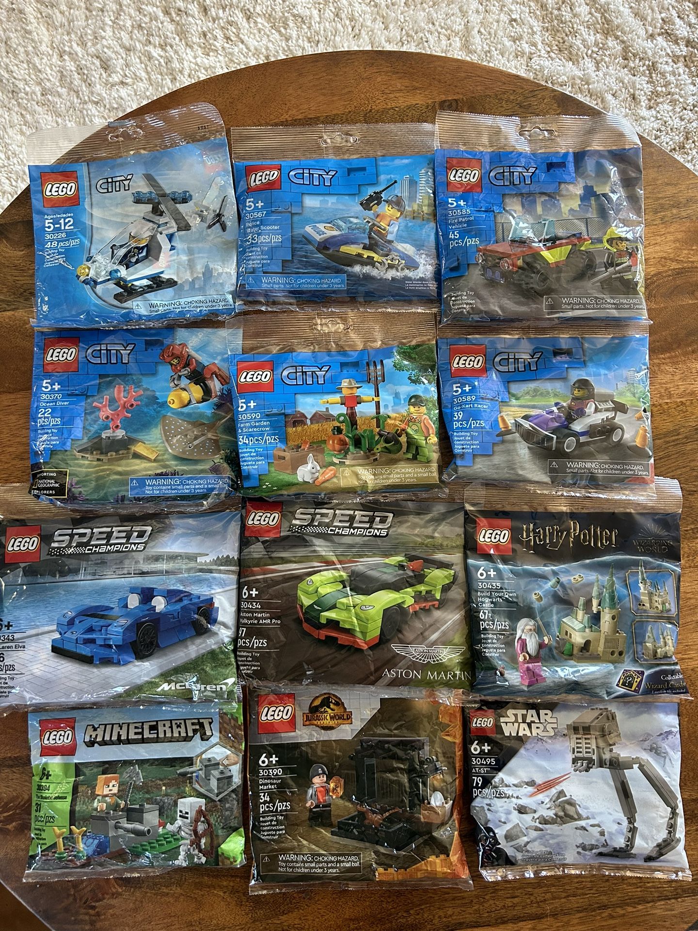 Lego Assorted Poly bags , Star Wars Jurassic Park Harry Potter Minecraft City Etc