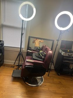 Barber chair & lights plus machines.