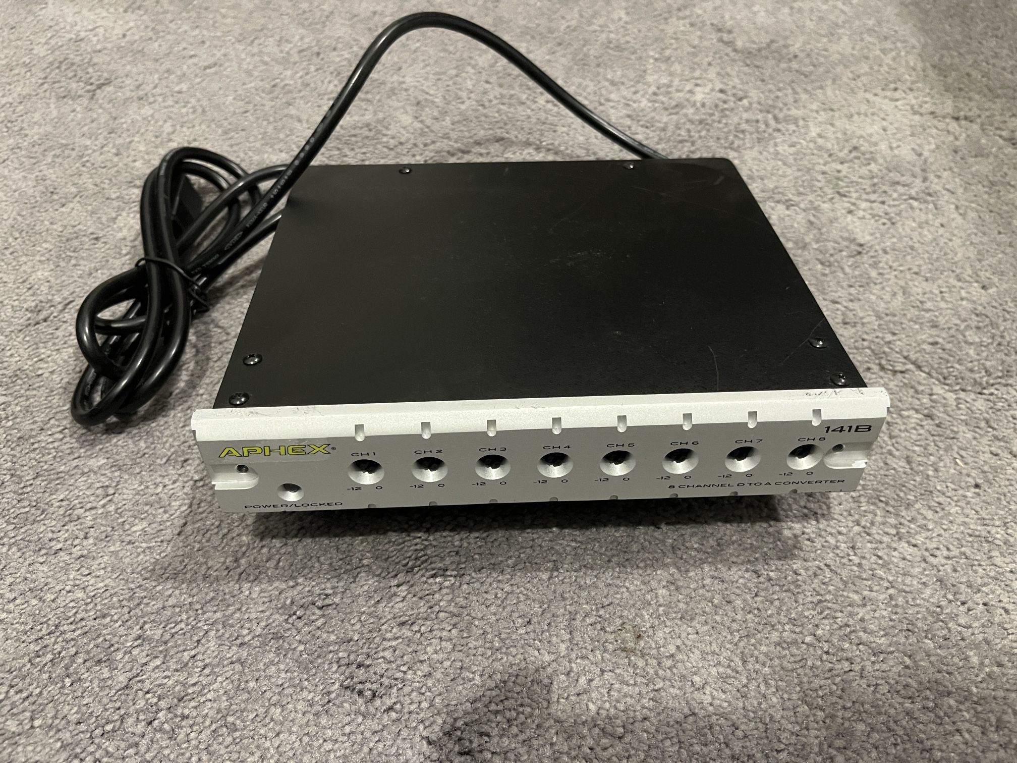 Aphex 141B 8 Channel D to A converter Adat