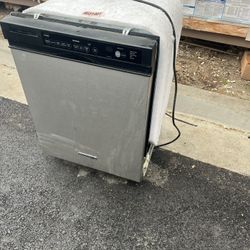 Kitchen Aid Dishwasher Great Condition 