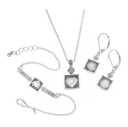 Avon Birthstone Clear Stone Set