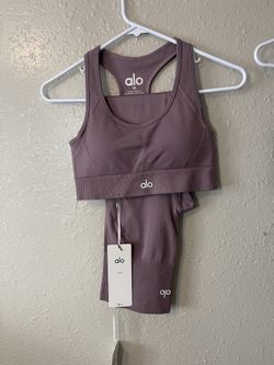 Women’s Alo Yoga Set 